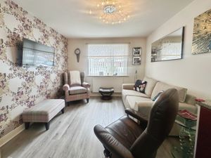 Lounge- click for photo gallery